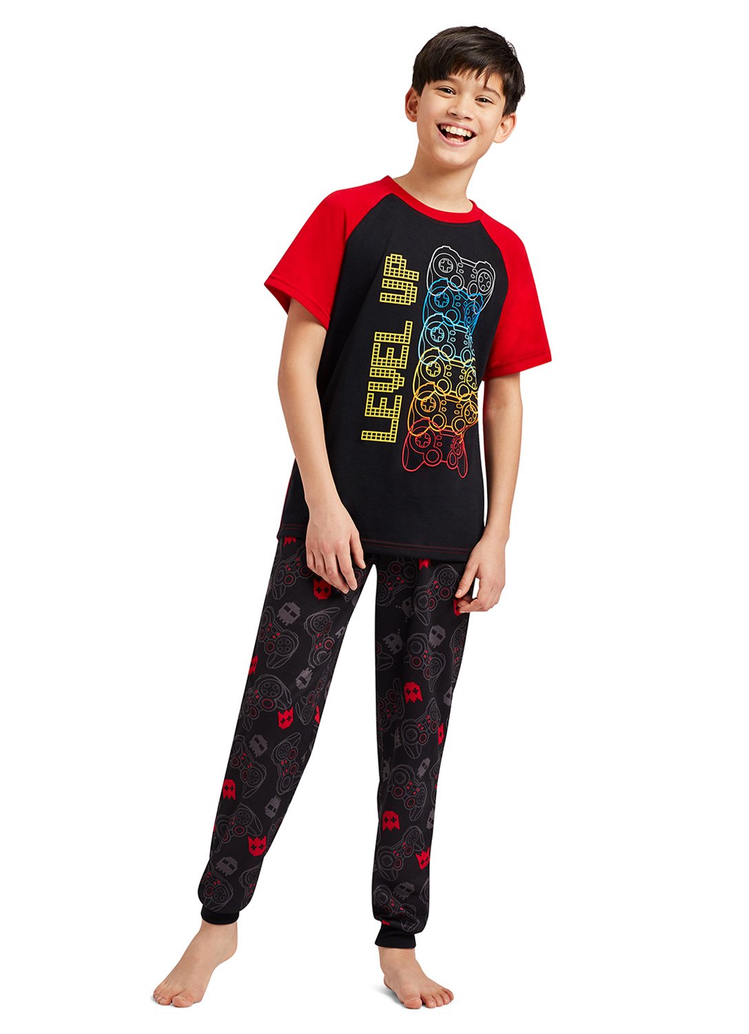 Boy wearing Gaming Print T-Shirt & Jogger Pants