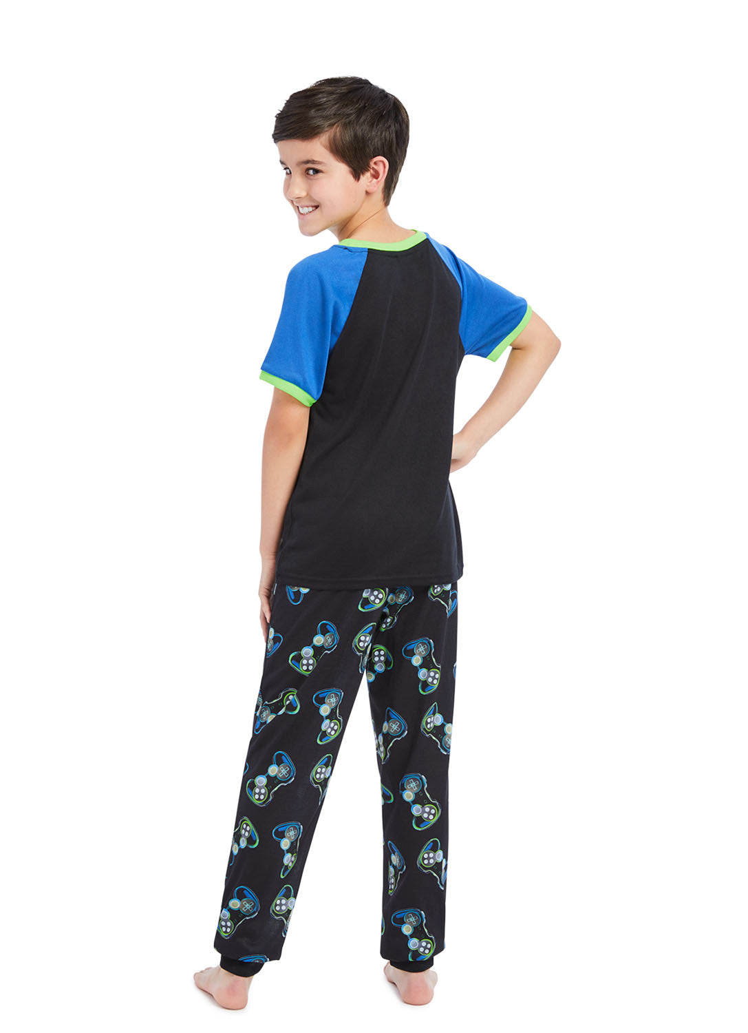 Back view Boy wearing Pajama Set Gamer, t-shirt (black & blue) with print and pants (black) with print