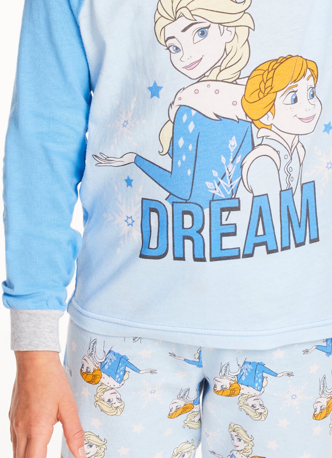 Detail Girl wearing Blue Frozen Pajama Set